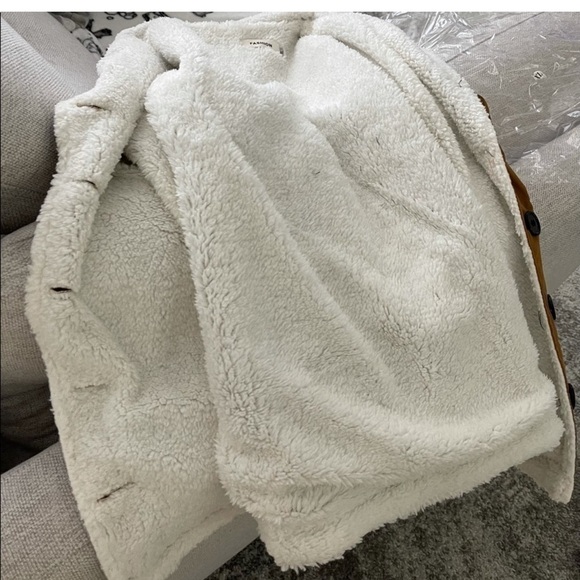 Cute!! Warm Jacket w/faux Lining - Picture 2 of 4